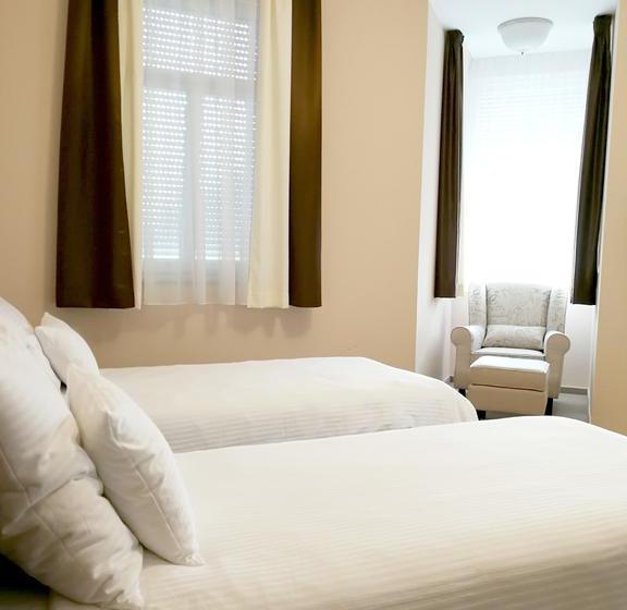 Fotos del hotel Maroon:  2