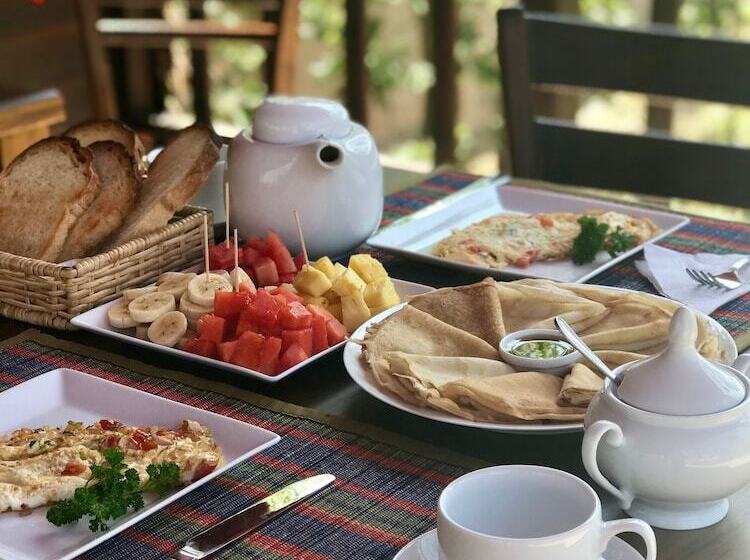 Fotos del hotel Green Parrot Beach Resort:  4