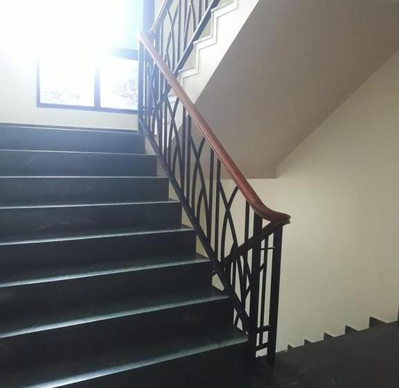 Fotos del hotel The Samrat Hotel Near Pune Railway Station:  15