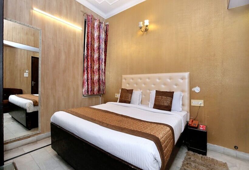 Fotos del hotel Sallow International:  13