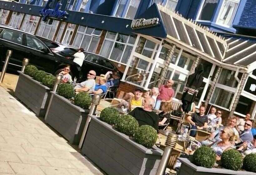 Fotos del hotel Lyndene:  6