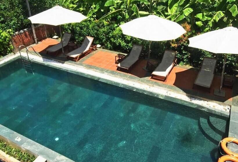 Fotos del hotel La Uy Villa:  6