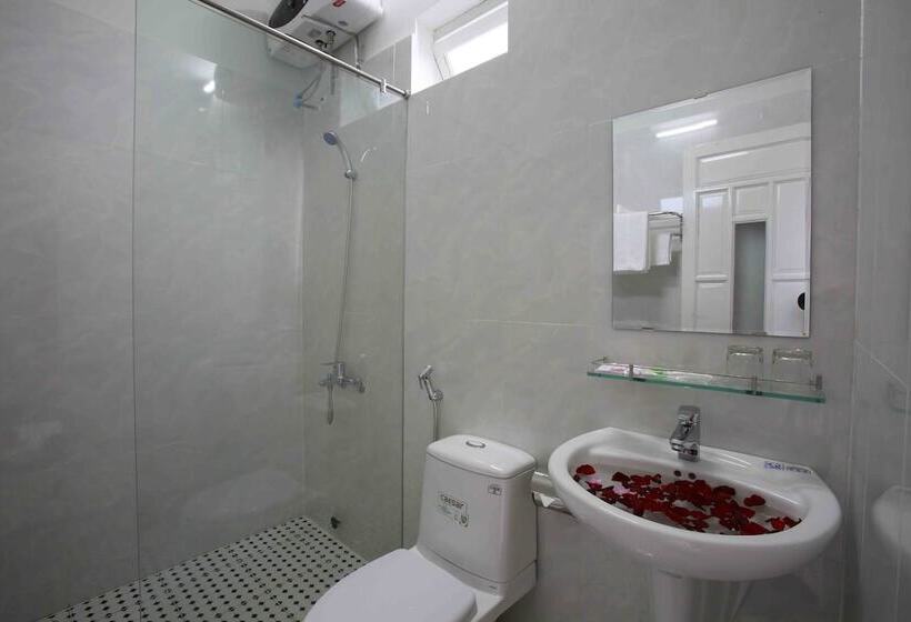 Fotos del hotel La Uy Villa:  4