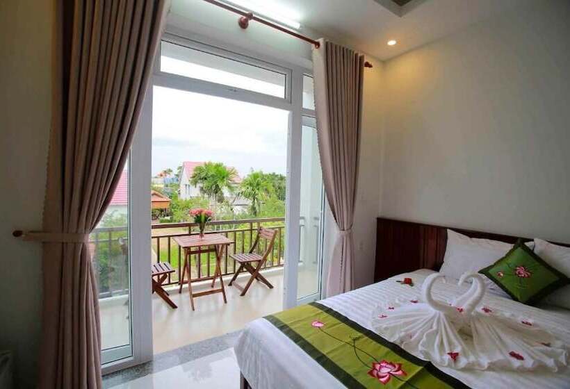 Fotos del hotel La Uy Villa:  15