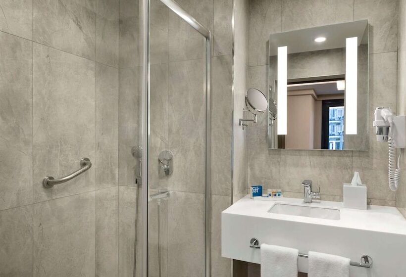 Fotos del hotel Tryp By Wyndham Istanbul Taksim:  7
