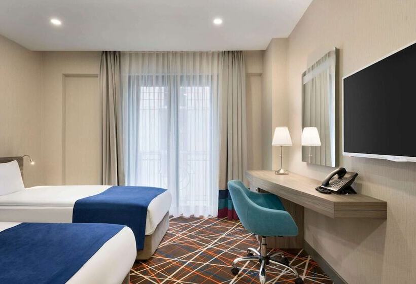 Fotos del hotel Tryp By Wyndham Istanbul Taksim:  21