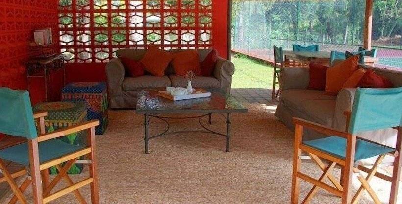 Fotos del hotel Woodlands Guest Lodge:  22