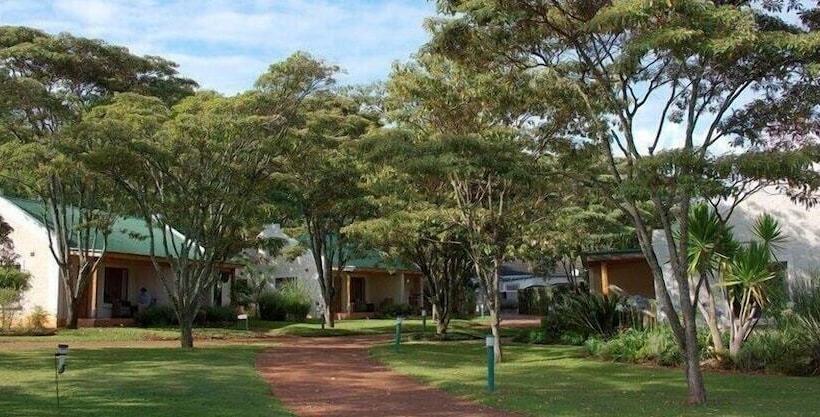 Fotos del hotel Woodlands Guest Lodge:  8