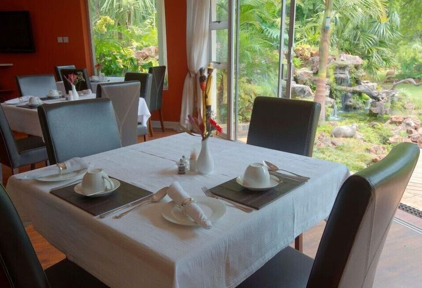 Fotos del hotel Woodlands Guest Lodge:  16