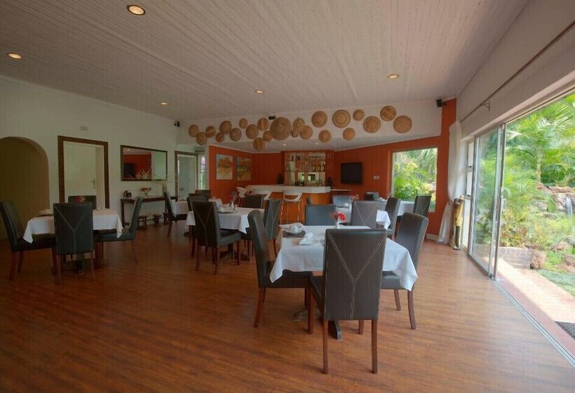 Fotos del hotel Woodlands Guest Lodge:  11