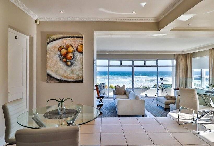 Fotos del hotel Hermanus Beachfront Lodge:  4
