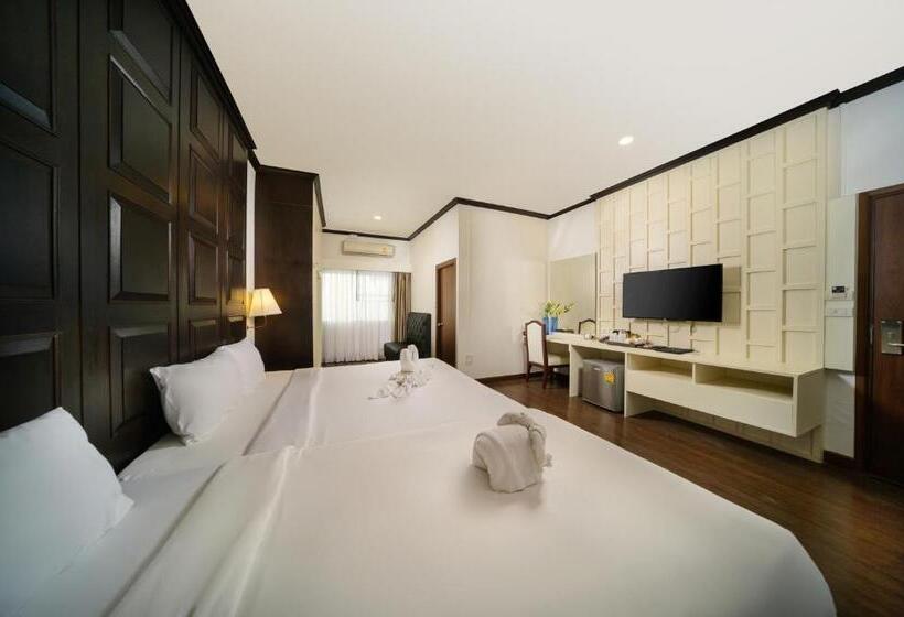 Fotos del hotel The Wing Lanna:  15