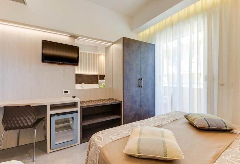 Fotos del hotel Cavour Cesenatico:  7