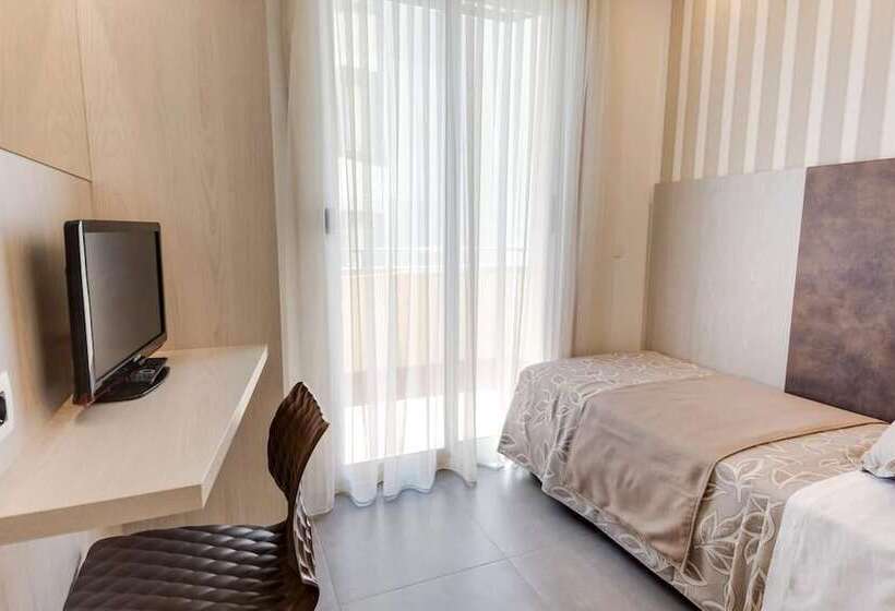 Fotos del hotel Cavour Cesenatico:  5