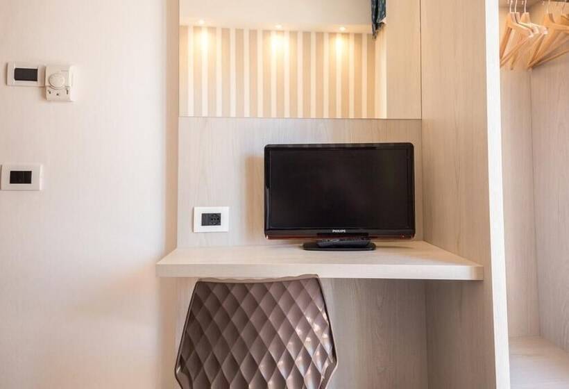 Fotos del hotel Cavour Cesenatico:  24