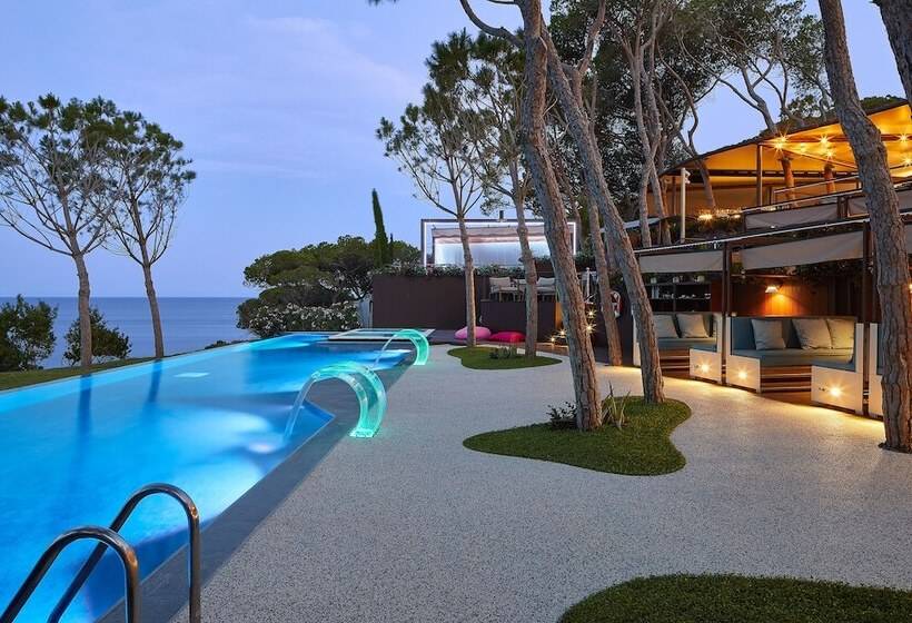 Alàbriga  & Home Suites Gl