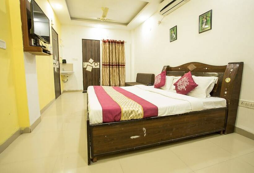 Fotos del hotel Oyo 3205  New Luxury Royale:  3