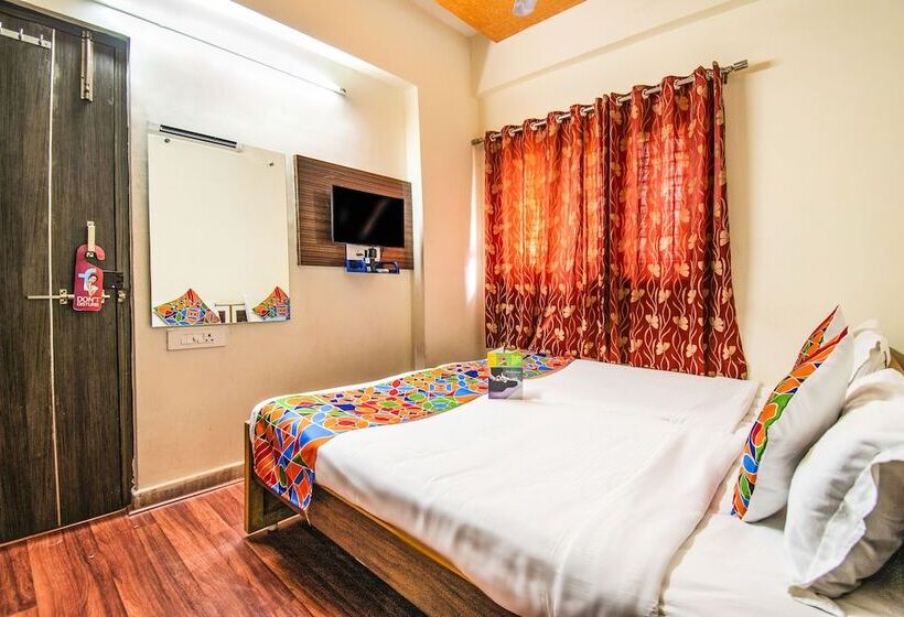 Fotos del hotel Capital O 10598 Sunrise Castle:  16