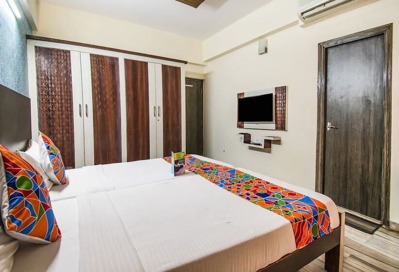 Fotos del hotel Capital O 10598 Sunrise Castle:  17