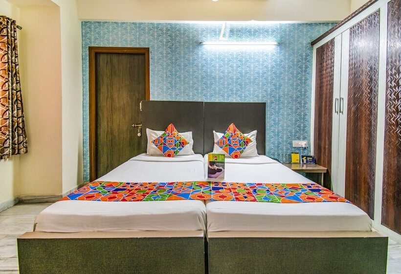 Fotos del hotel Capital O 10598 Sunrise Castle:  18