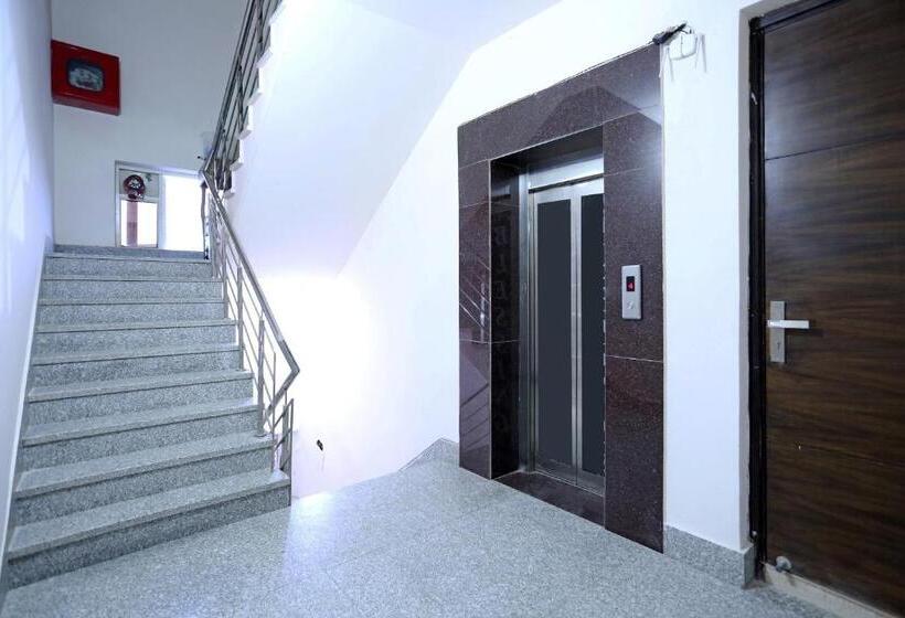 Fotos del hotel Capital O 8305 Blessings Inn  And Banquet:  3