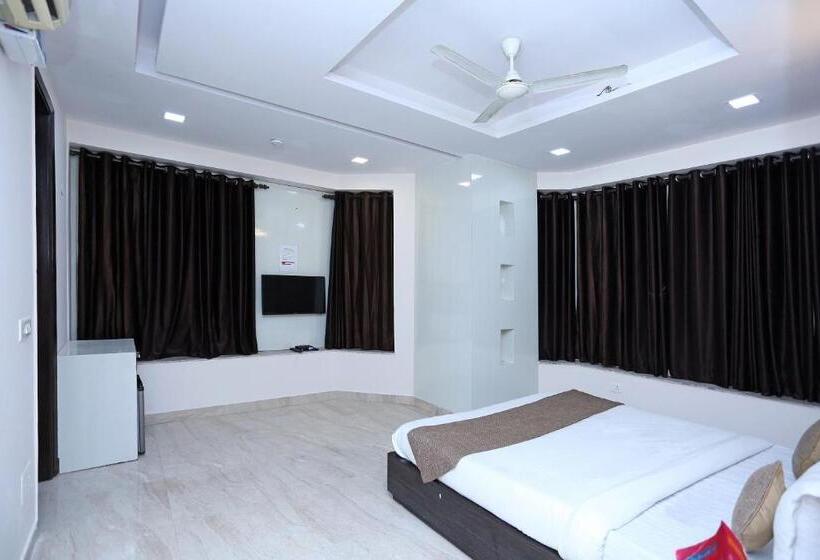 Fotos del hotel Capital O 8305 Blessings Inn  And Banquet:  14