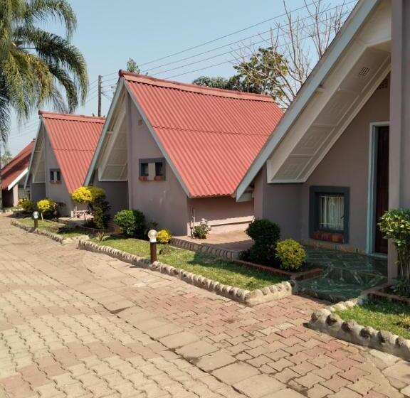 Fotos del hotel Sunset Junction Lodges & Tours:  13