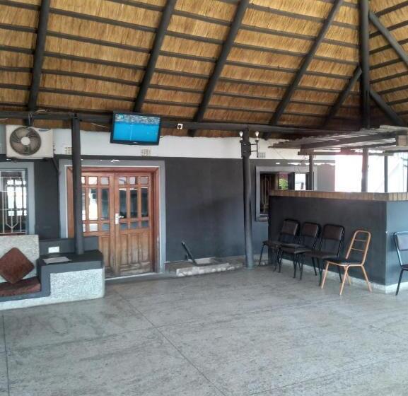 Fotos del hotel Sunset Junction Lodges & Tours:  2