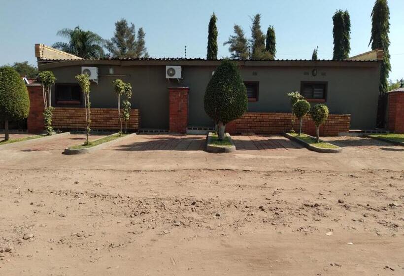 Fotos del hotel Sunset Junction Lodges & Tours:  3