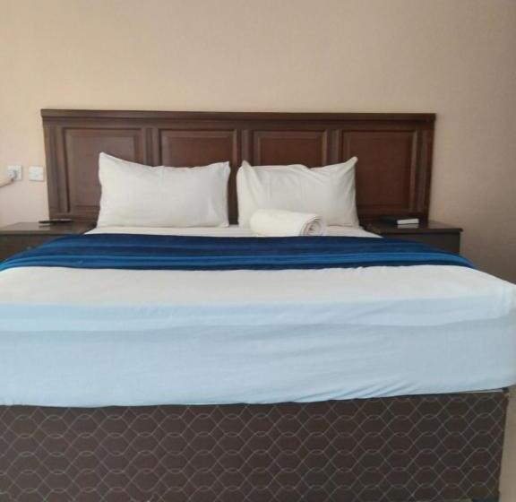 Fotos del hotel Sunset Junction Lodges & Tours:  11