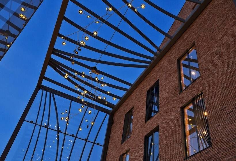 Fotos del hotel Moxy Tbilisi By Marriott:  6