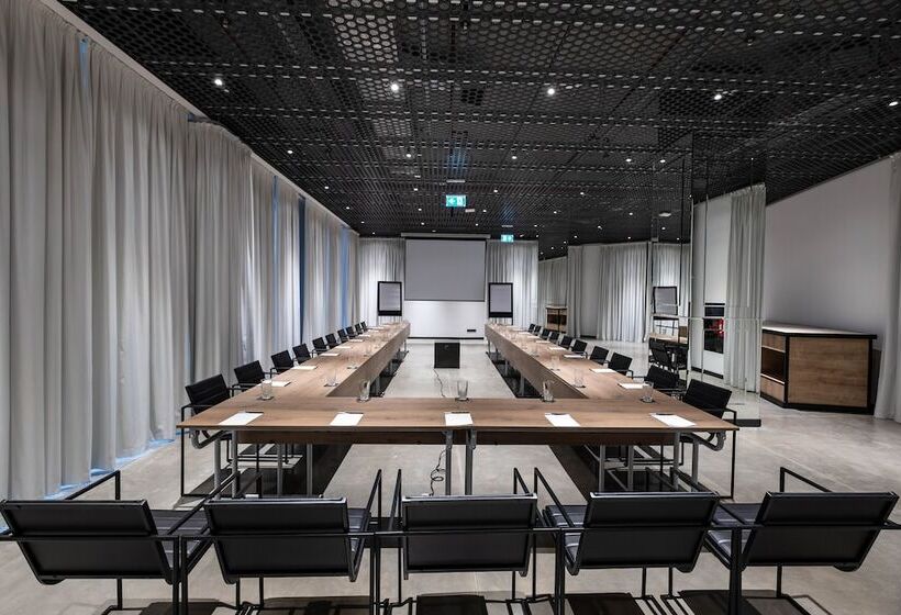 Fotos del hotel Moxy Tbilisi By Marriott:  14