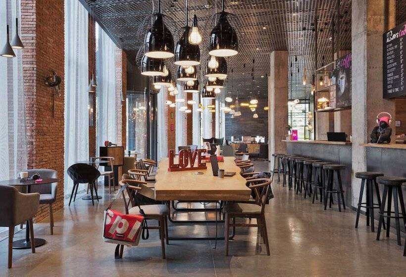 Fotos del hotel Moxy Tbilisi By Marriott:  12