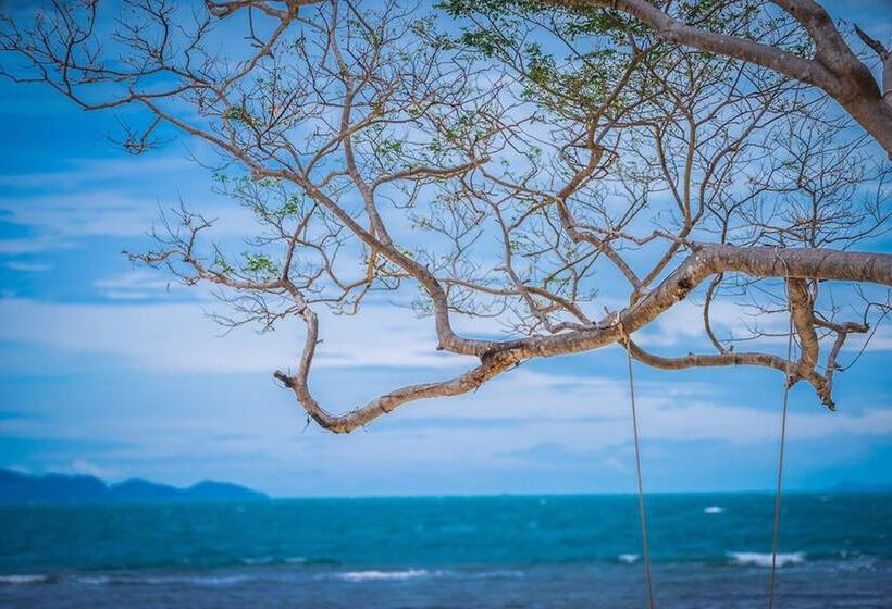 Fotos del hotel The Cabin Beach Resort:  5