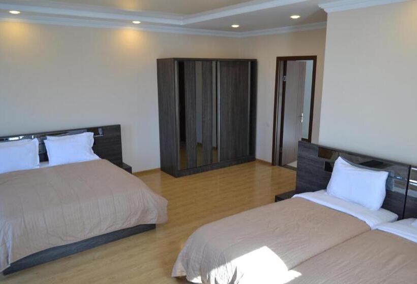 Fotos del hotel Skyline Batumi:  3