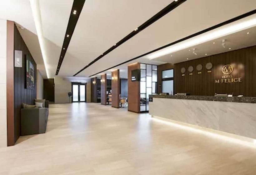 Fotos del hotel Mfelice:  2