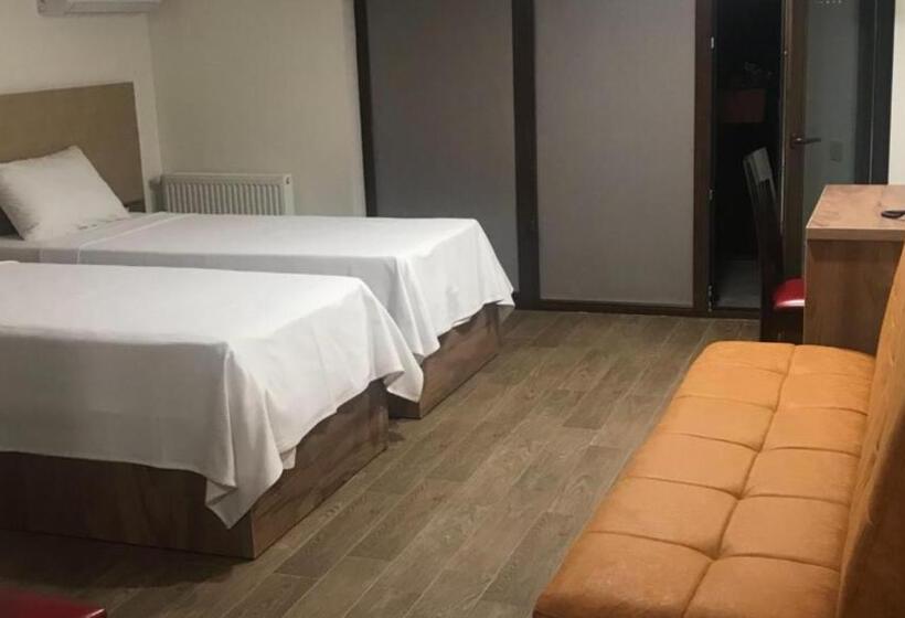 Fotos del hotel Boutique Hotel 32:  23