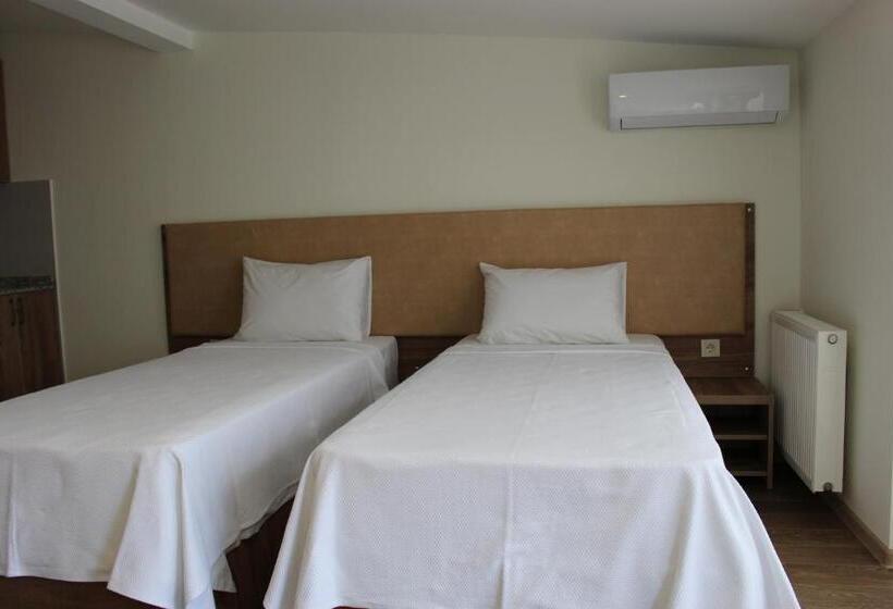 Fotos del hotel Boutique Hotel 32:  2