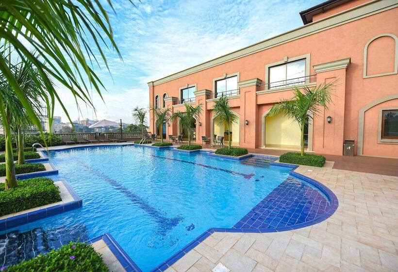 Fotos del hotel Mestil Hotel & Residences:  2