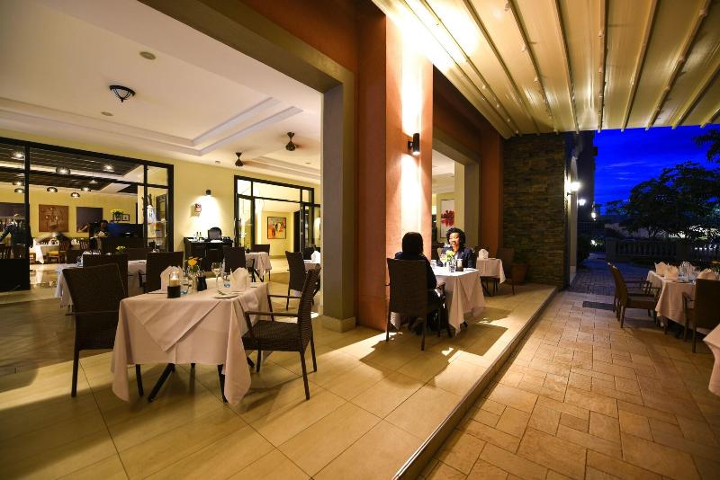 Fotos del hotel Mestil Hotel & Residences:  15