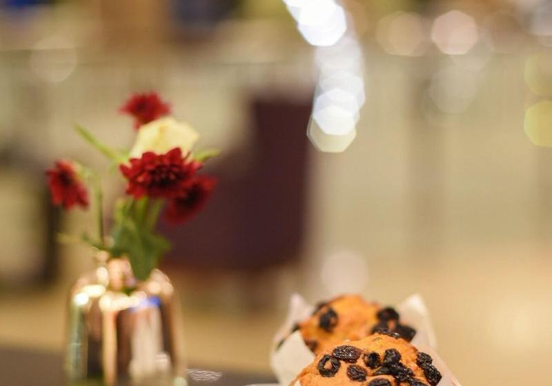 Fotos del hotel Mestil Hotel & Residences:  8