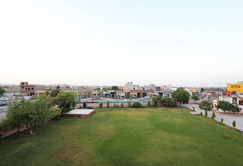 Fotos del hotel Oyo 10422 Hotel Udai Garh Palace:  8