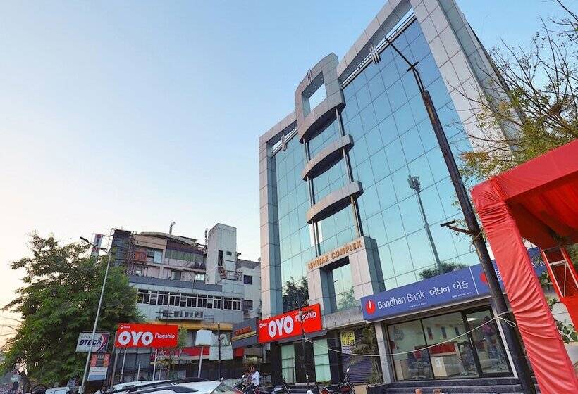 Fotos del hotel Oyo Flagship 321 Vastrapur Ahmedabad:  4