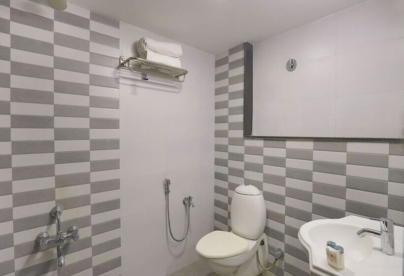 Fotos del hotel Oyo Flagship 321 Vastrapur Ahmedabad:  3