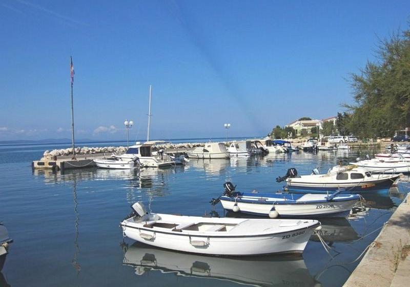 Fotos del hotel Apartments Lili Flora:  4