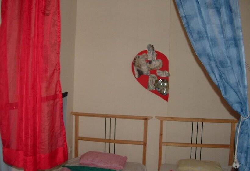 Fotos del hotel Amiga Hostel:  25