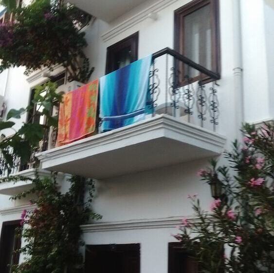 Fotos del hotel Kleo Pension:  11