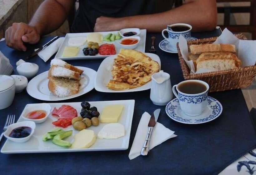 Fotos del hotel Kleo Pension:  2