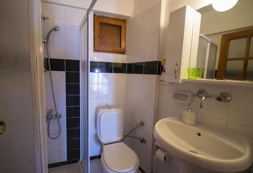 Fotos del hotel Kleo Pension:  4