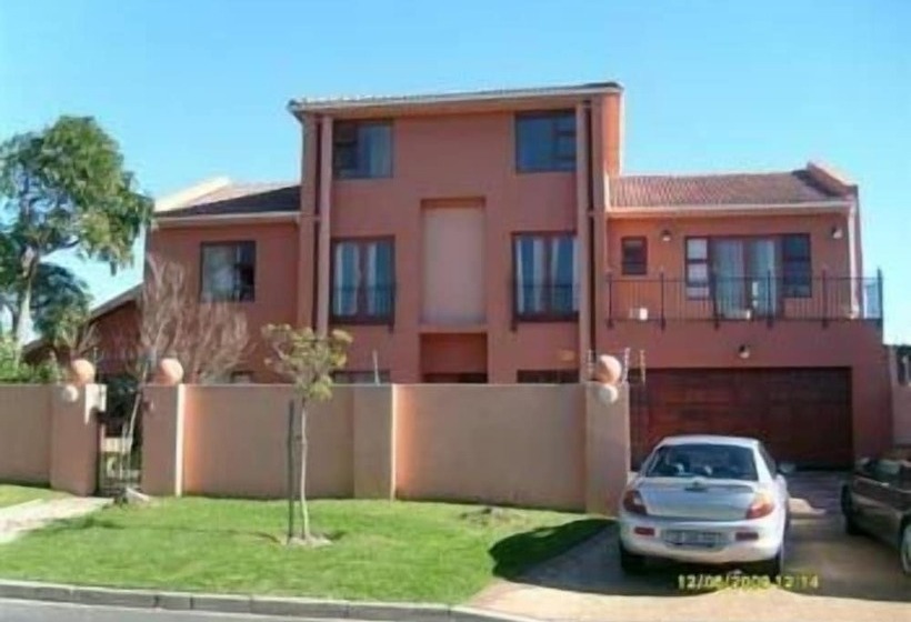 Fotos del hotel The Renaissance Guest Lodge:  10